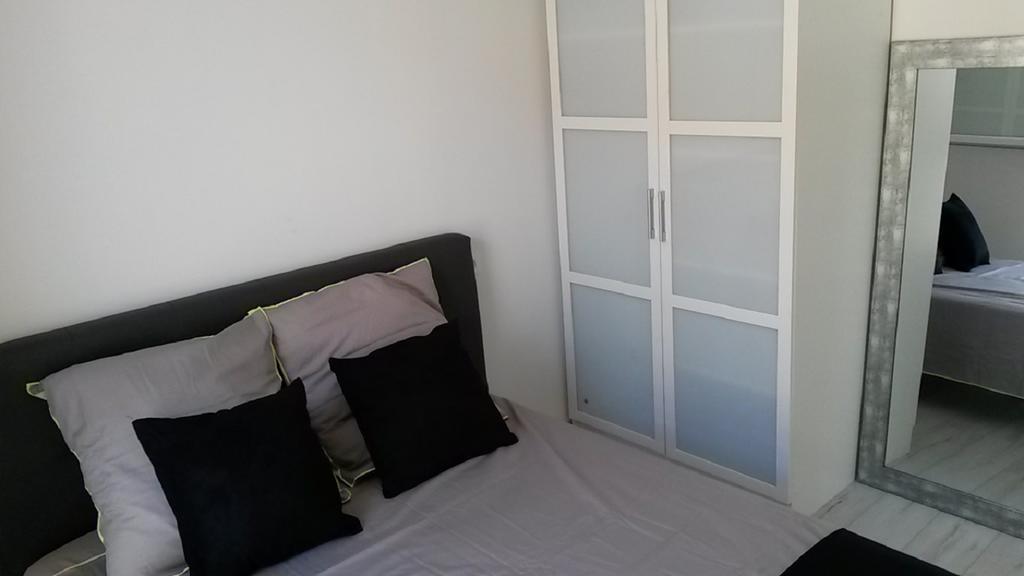 Apartamento Safranier Townhouse Antibes Habitación foto